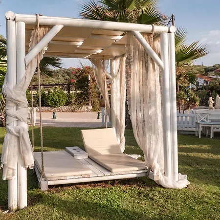 Neptune Sea House - Beachfront Casa de Férias Agios Spyridon (Corfu)